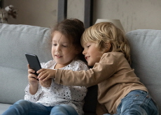 Why Cell Phone Usage Is Bad for Children - Reader's Voices